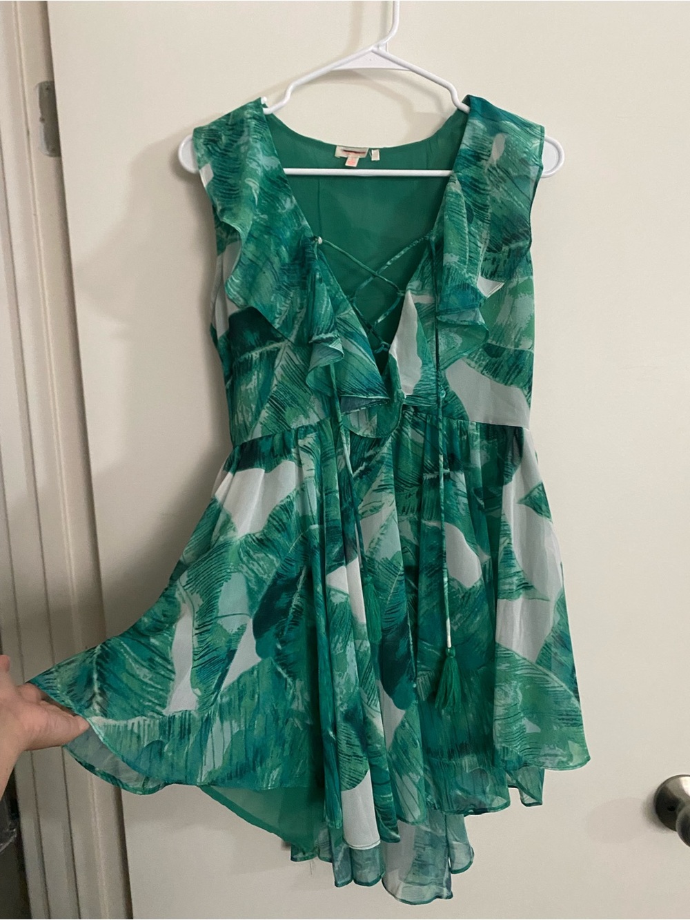 Green Leaf-Print Sleeveless Romper